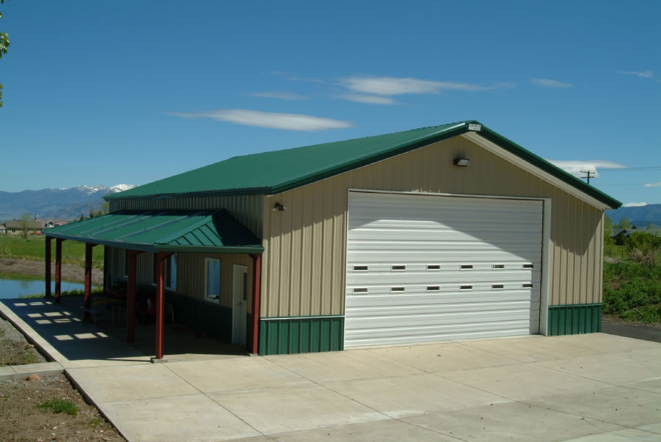 R & M SteelWe Provide Steel Sectional Overhead Doors